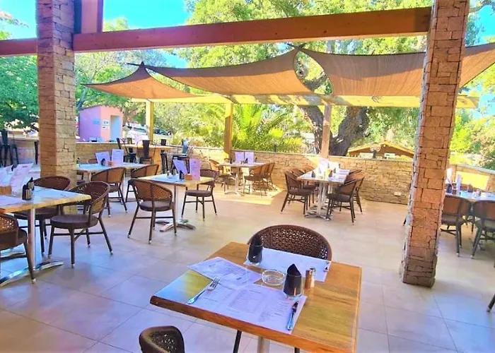 Les Ilots D'or 维琪奥港