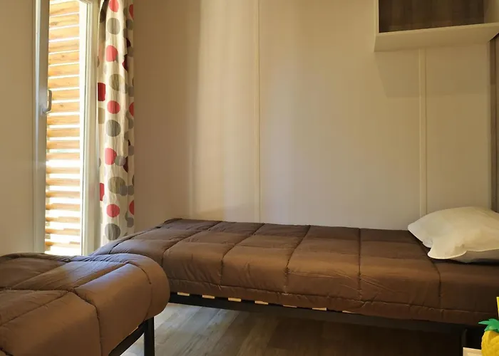 Les Ilots D'or 维琪奥港