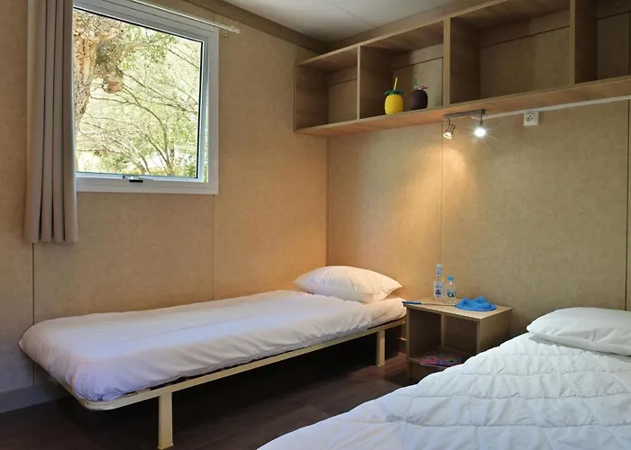 Les Ilots D'or 维琪奥港